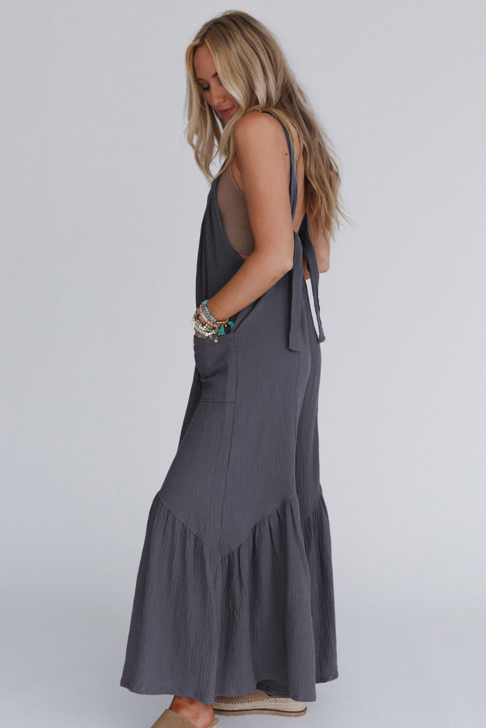 Grey Solid Color Sleeveless Flare Leg Jumpsuit with Pockets