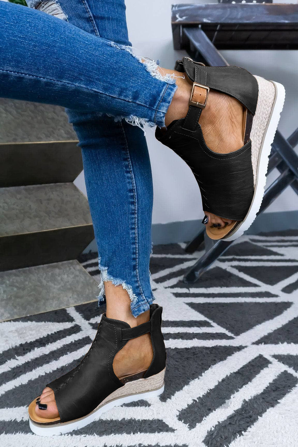 Sandals - Cutout Buckle Strap Platform